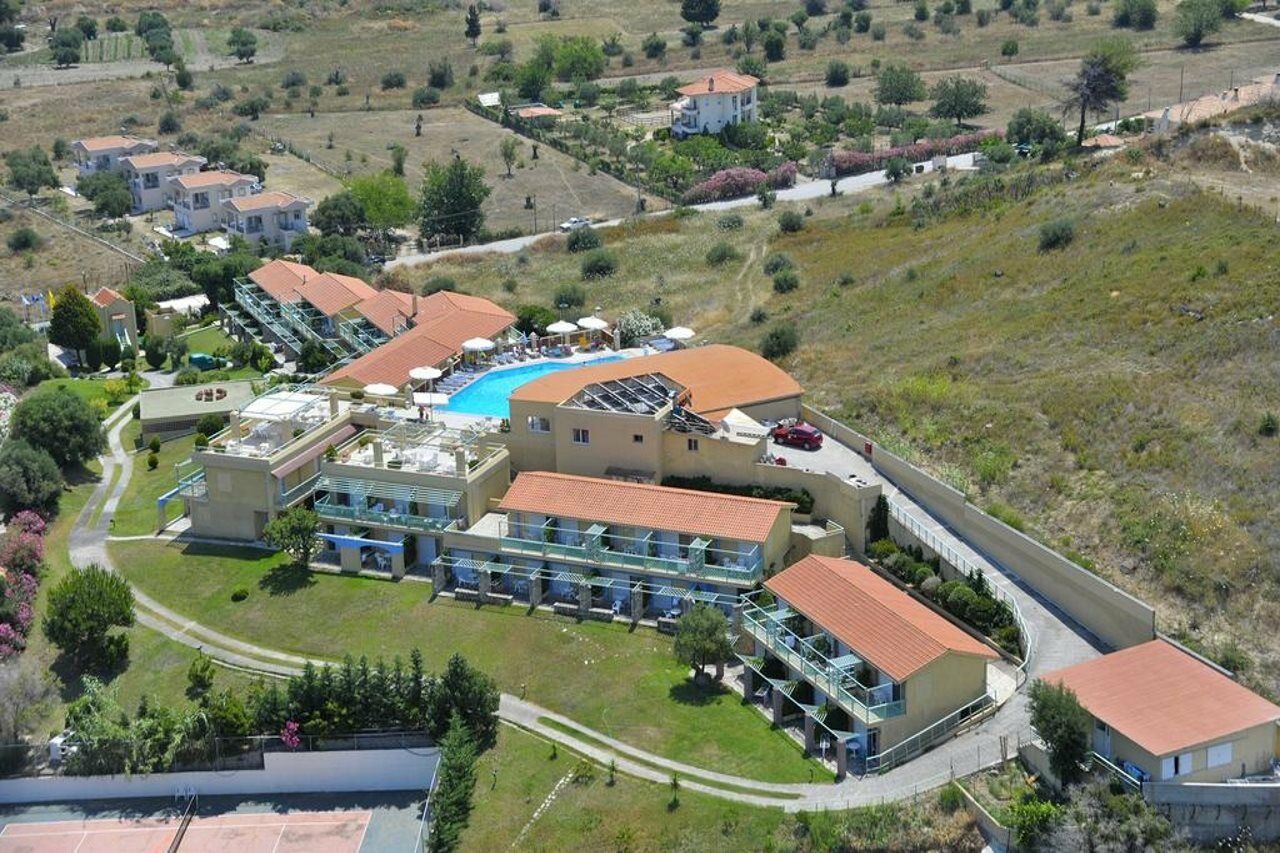 Daphne Holiday Club Chalkidiki Bagian luar foto