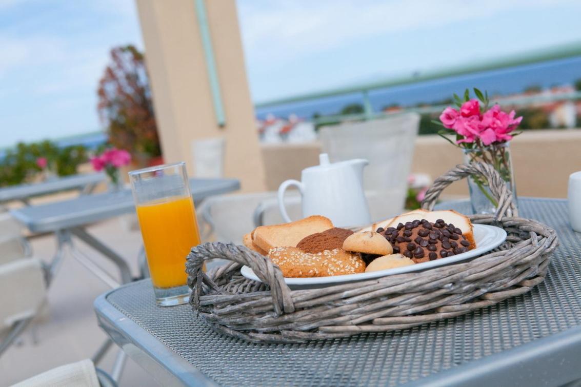 Daphne Holiday Club Chalkidiki Bagian luar foto